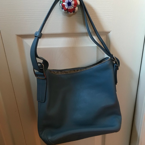 Authentic Coach Purse - Picture 2 of 5